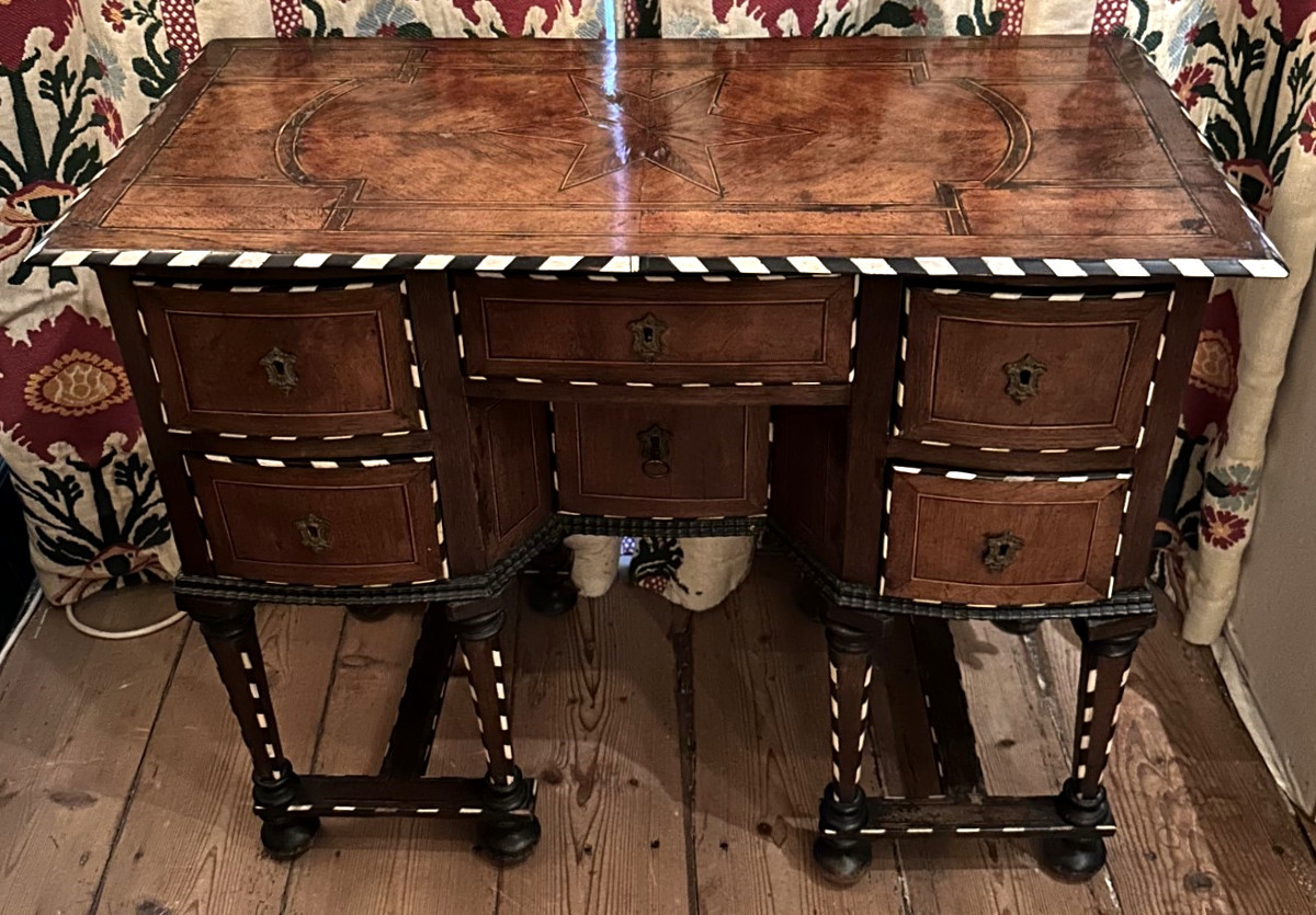 Bureau Mazarin