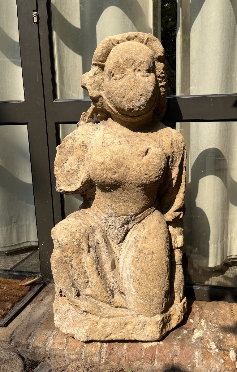 Sculpture pierre haute époque 