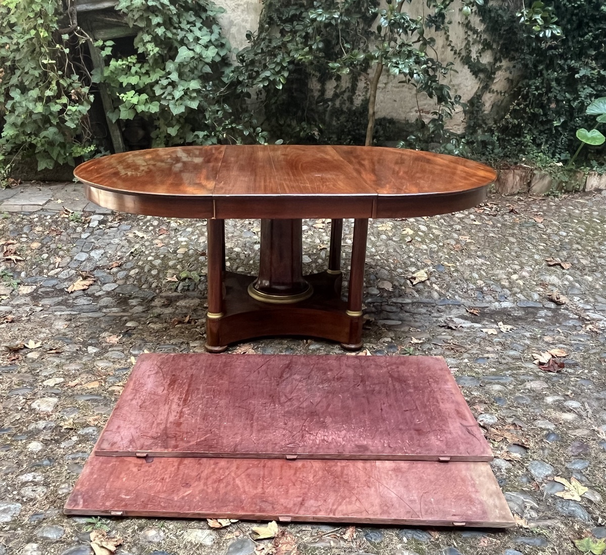 Empire-style Side Table-photo-1