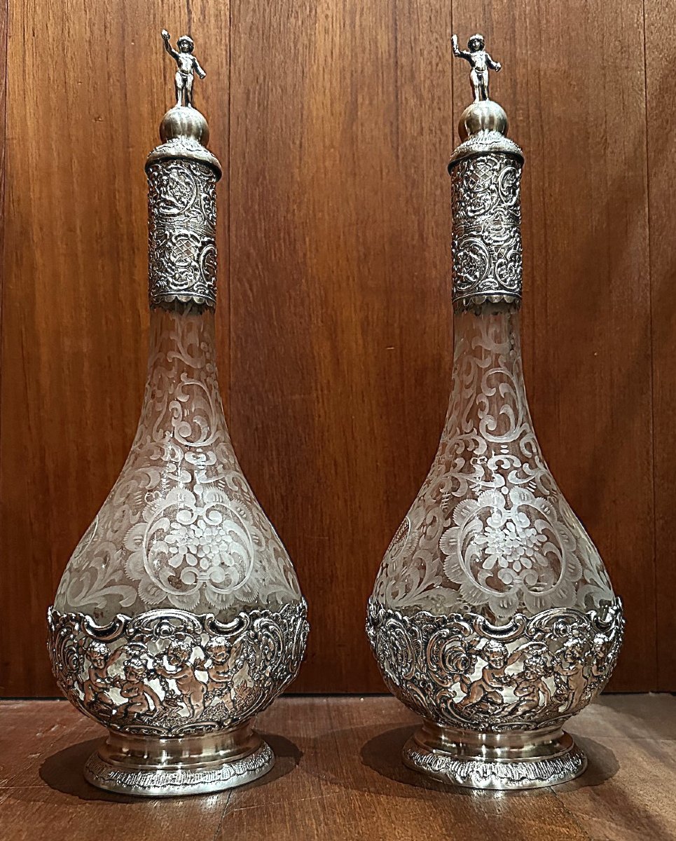 Paire de carafes cristal et argent