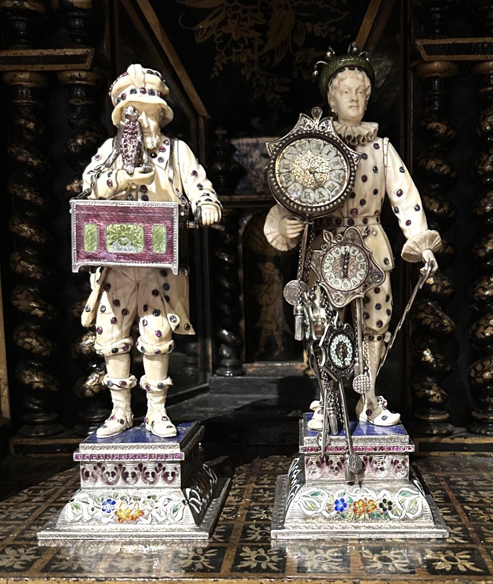 Paire de personnages viennois XIXème