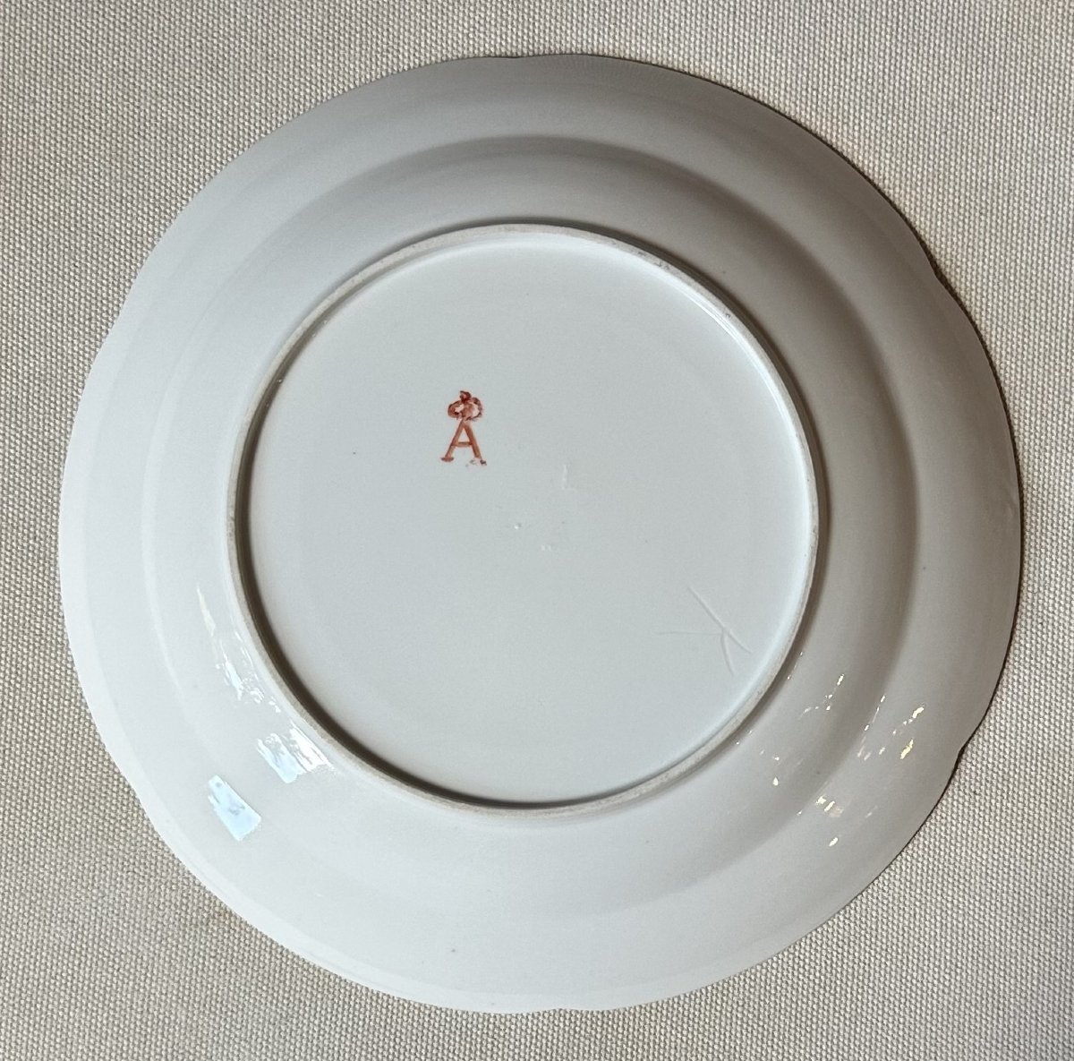 Pair Of 18th-century Porcelain Plates-photo-3