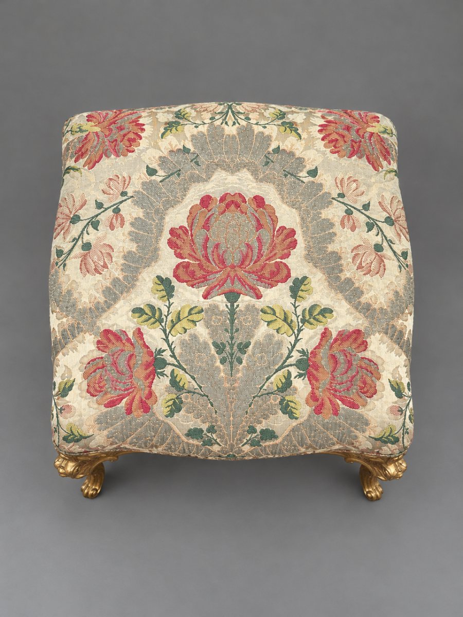 Pair Of 18th-century Stools-photo-1