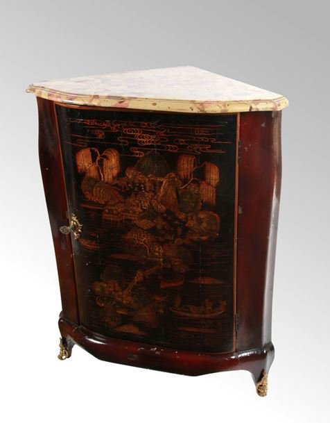 18th Century Lacquer Corner