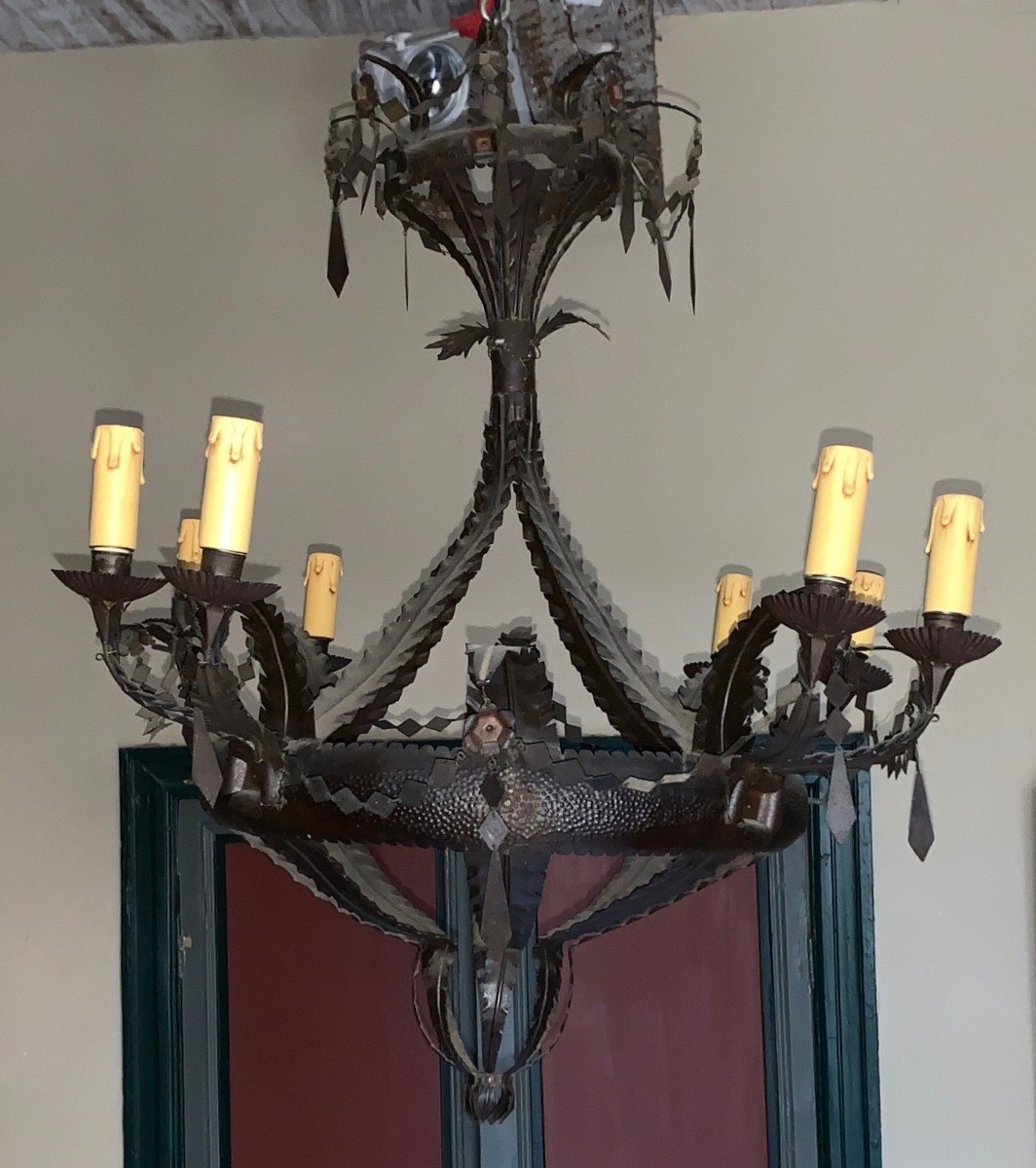 Tin Chandelier With 8 Arms Of Light-photo-4