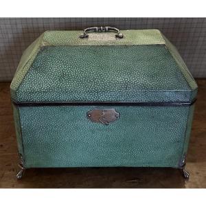 Coffret en galuchat