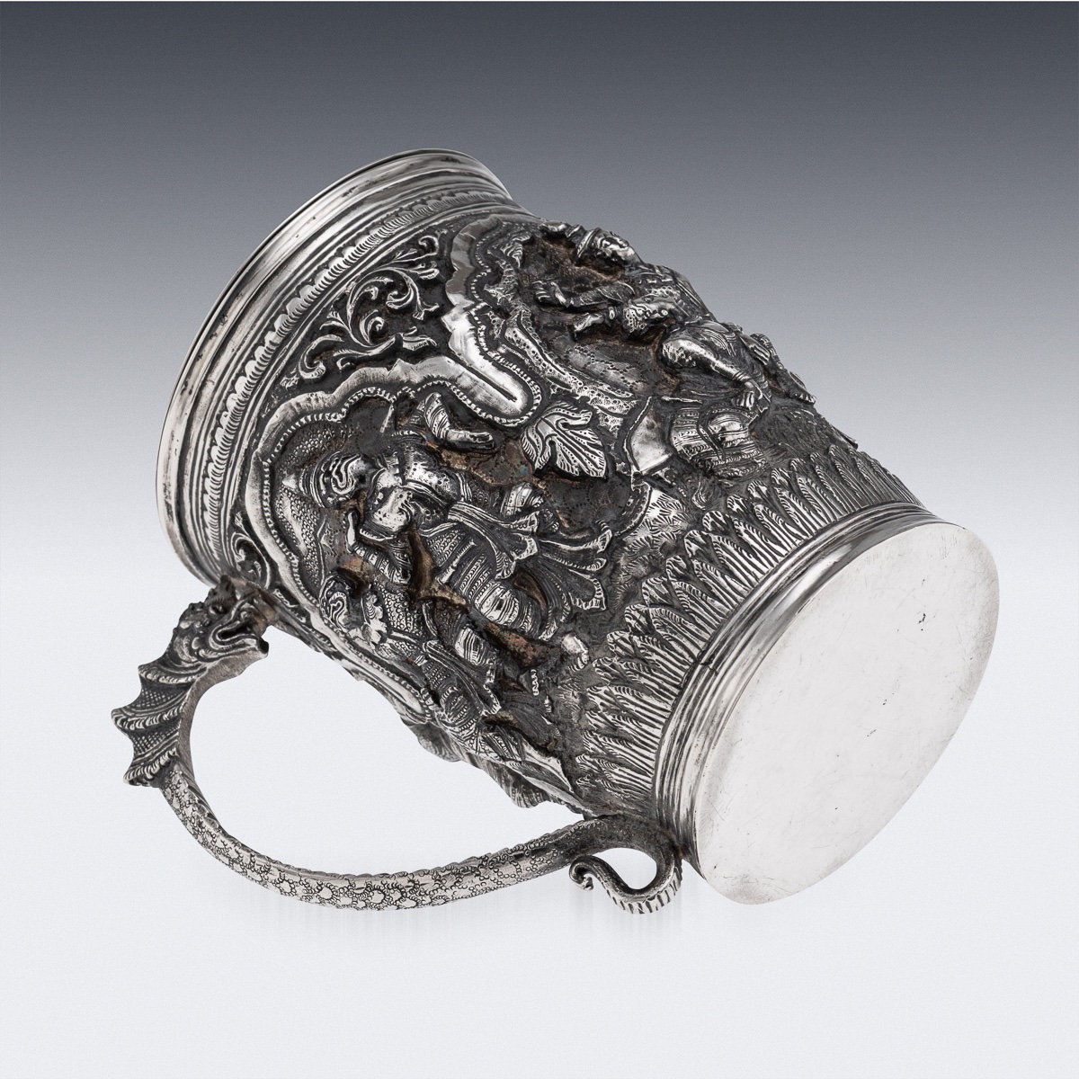 Antique 19thc Burmese Solid Silver Repoussé "jataka Tales" Mug C.1890-photo-3