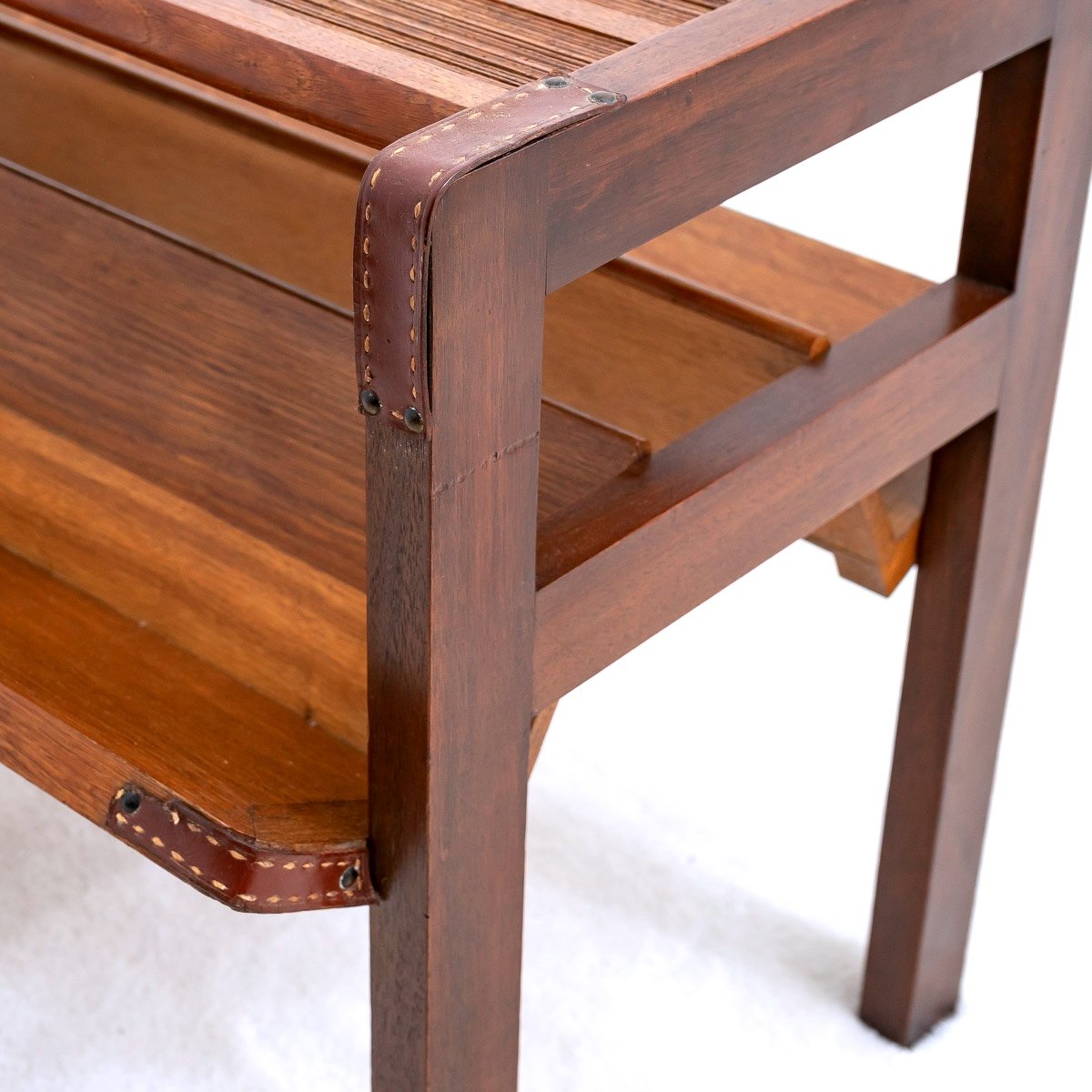 Living Room Library Table. - Jacques Adnet - Elm And Leather - Period: XXth-photo-4