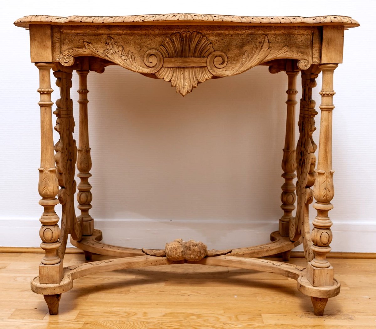 Table En Noyer Massif - Décors Aux Putti - Style : Néo-renaissance - époque : XIXème Siècle-photo-4