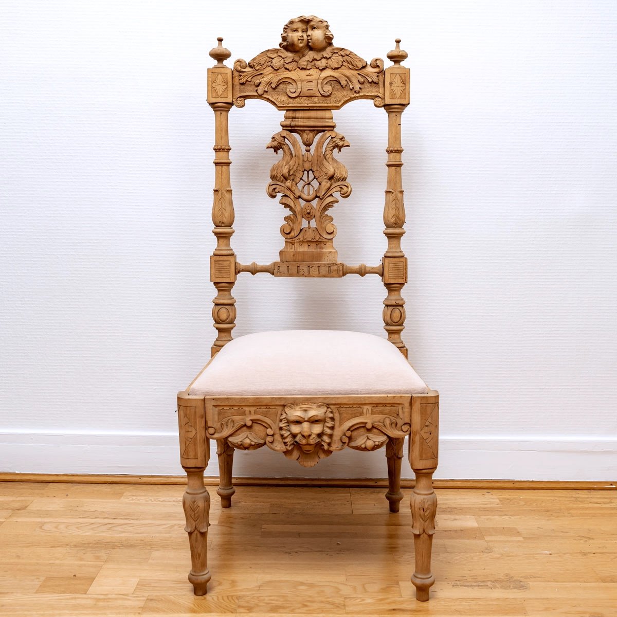 Entrance Chair - Solid Walnut - Au Putti Decor - Neo-renaissance - Period: XIXth Century-photo-2