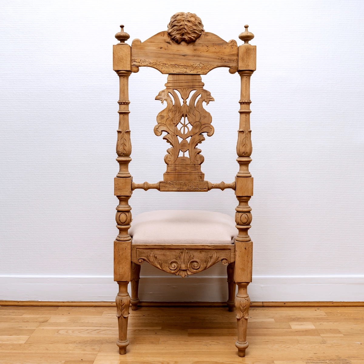 Entrance Chair - Solid Walnut - Au Putti Decor - Neo-renaissance - Period: XIXth Century-photo-5