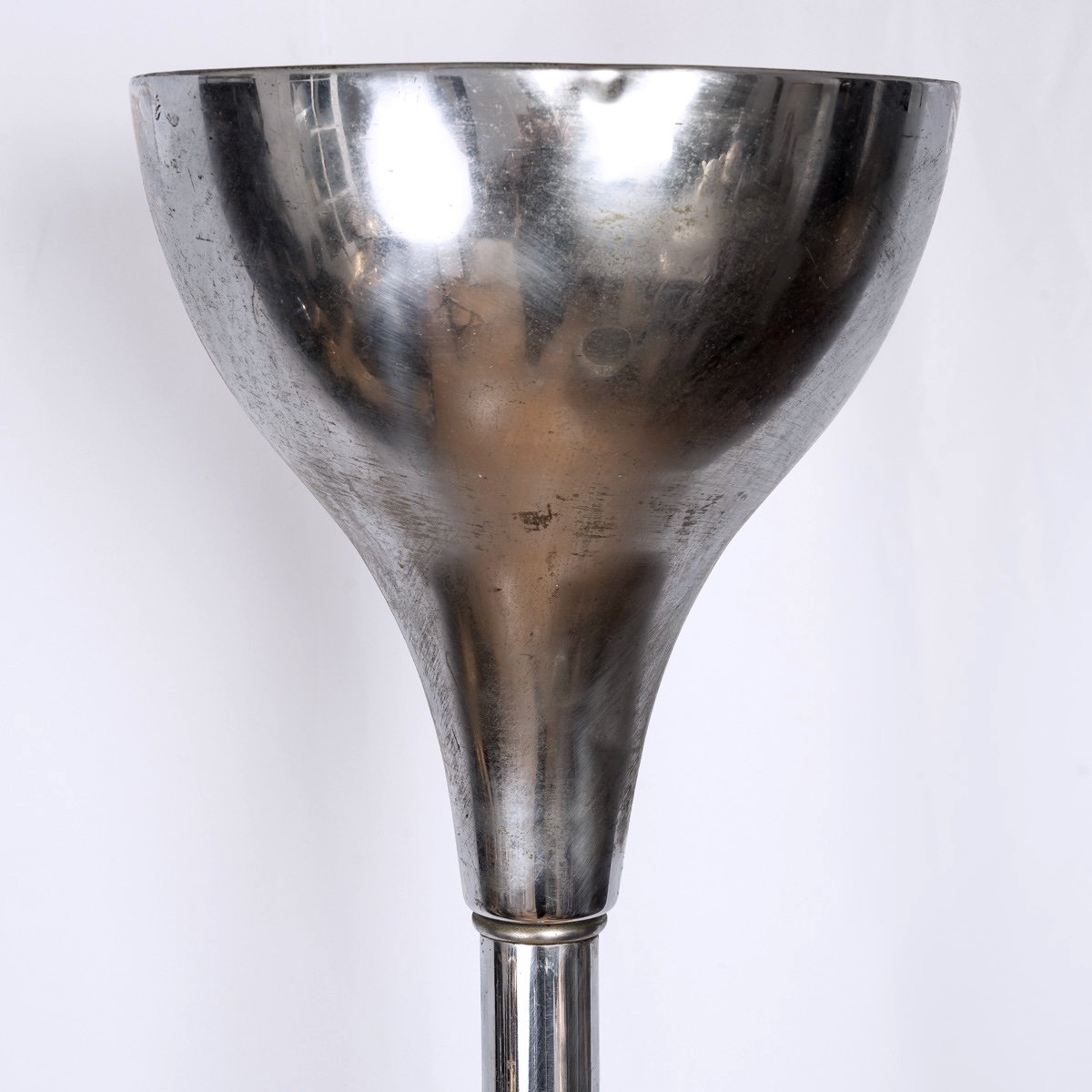 Coupe sur pied en métal argenté Art Déco par Romepla 1930 décor floral M3673