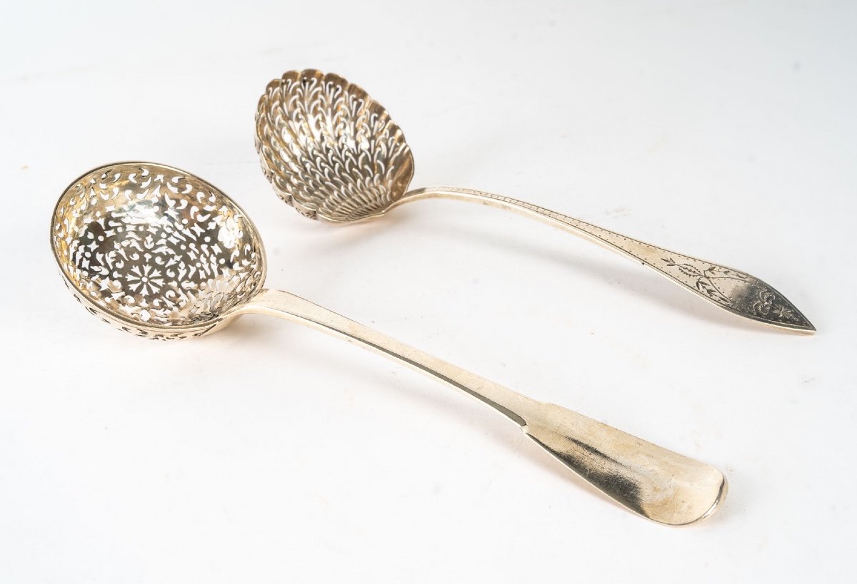 Magnificent Lot Of Two Sprinkling Spoons: XIXth Century - Sterling Silver-photo-2