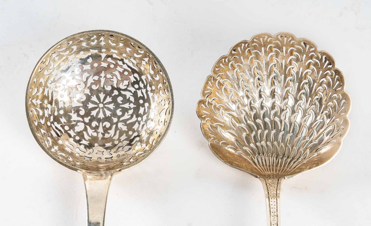 Magnificent Lot Of Two Sprinkling Spoons: XIXth Century - Sterling Silver-photo-3