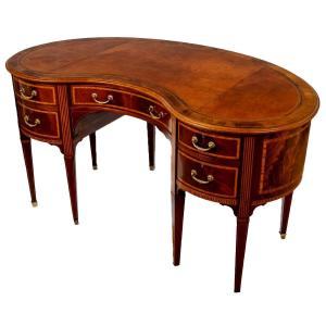 Mahogany Writing Table - Bean Shape - Edwardian Period - Circa: 1890-1900