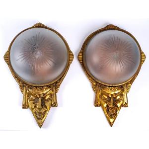 Pair Of Theater Sconces - Golden Wood And Baccarat Crystal - Period: Art Deco