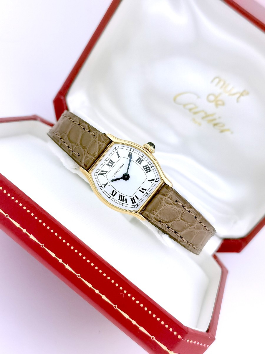Cartier Watch - Dauphine Turtle - Yellow Gold - Small Model (women's)-photo-5