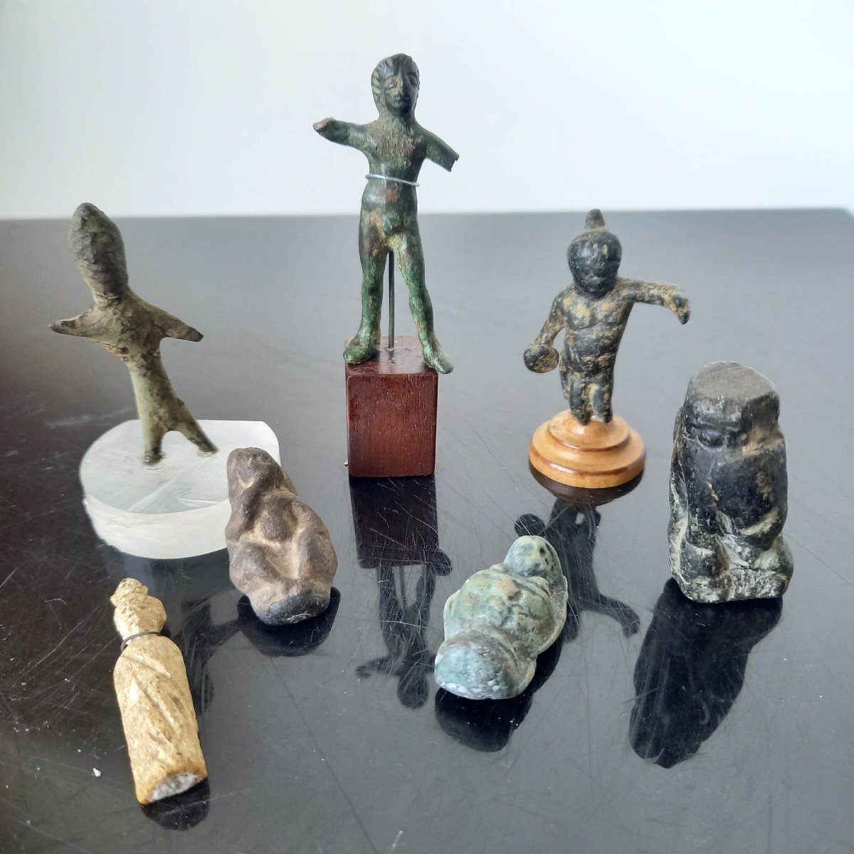 Small Lot Of Ancient Amulets, Egypt, Etruria, Rome-photo-1