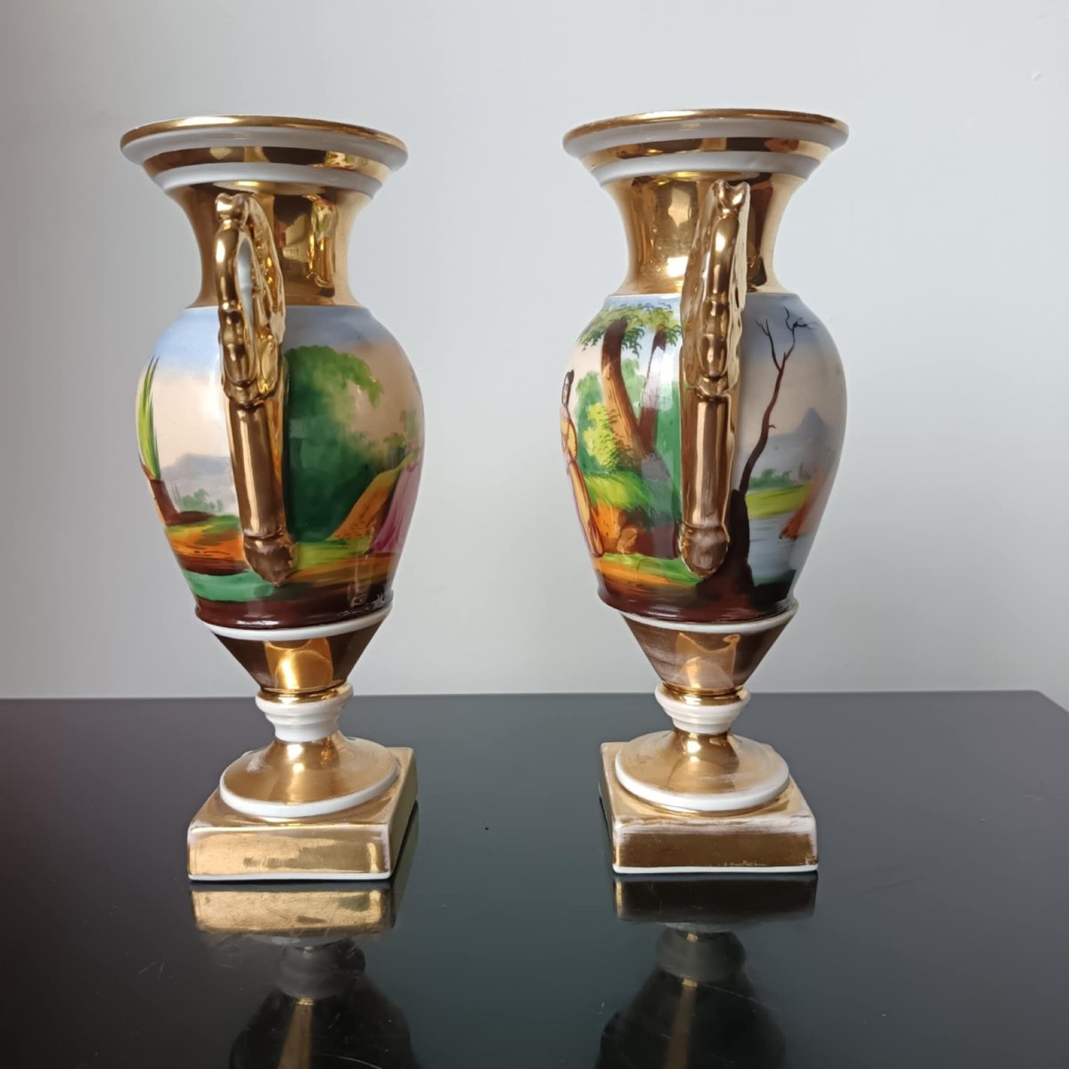 Pair Of Paris Porcelain Vases. Romantic Period, 19th Century-photo-2