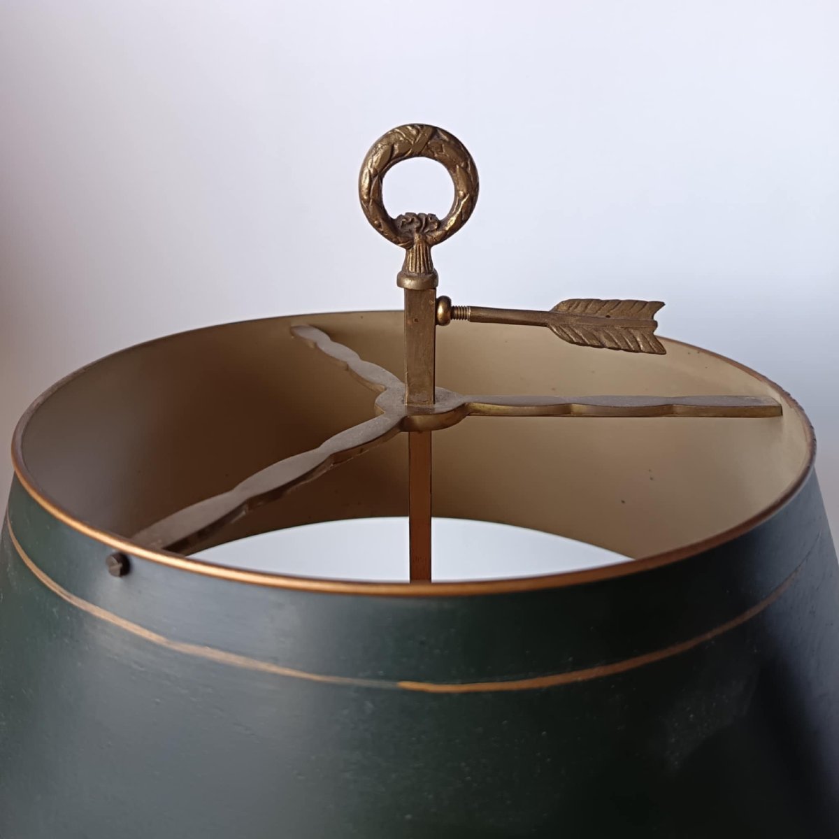 Empire Style Hot Water Bottle Lamp-photo-2