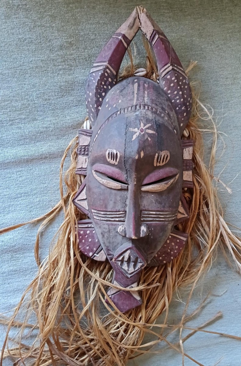  Masque de danse, de style Senoufo Kpelié 
