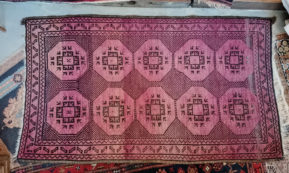 Tapis Tribal Ancien Turkmène ou Afghan
