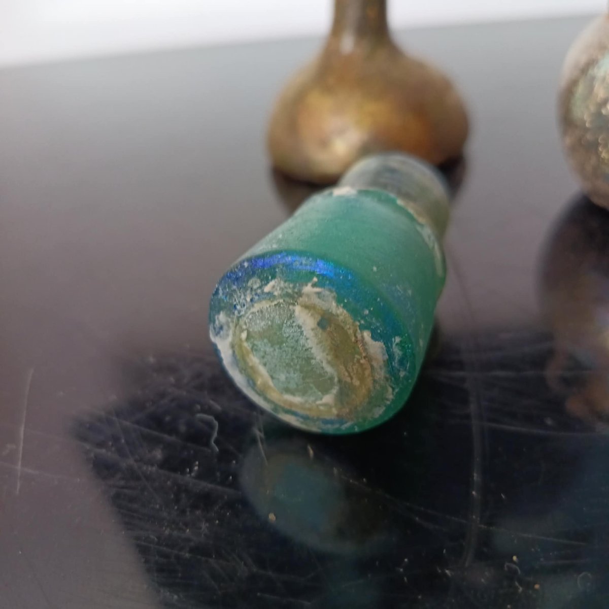 Balsamaire en verre bleuté  Epoque Romaine IIe / IVe Siècle-photo-3