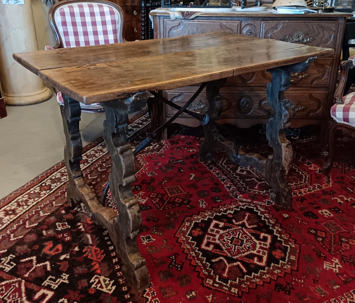 Table Espagnole XVIIe 