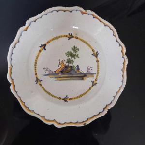 Assiette Nevers Fin XVIIIe Décor Au Lapin Géant