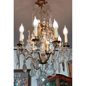 Lustre à pampilles à huit feux en chandelier + un central