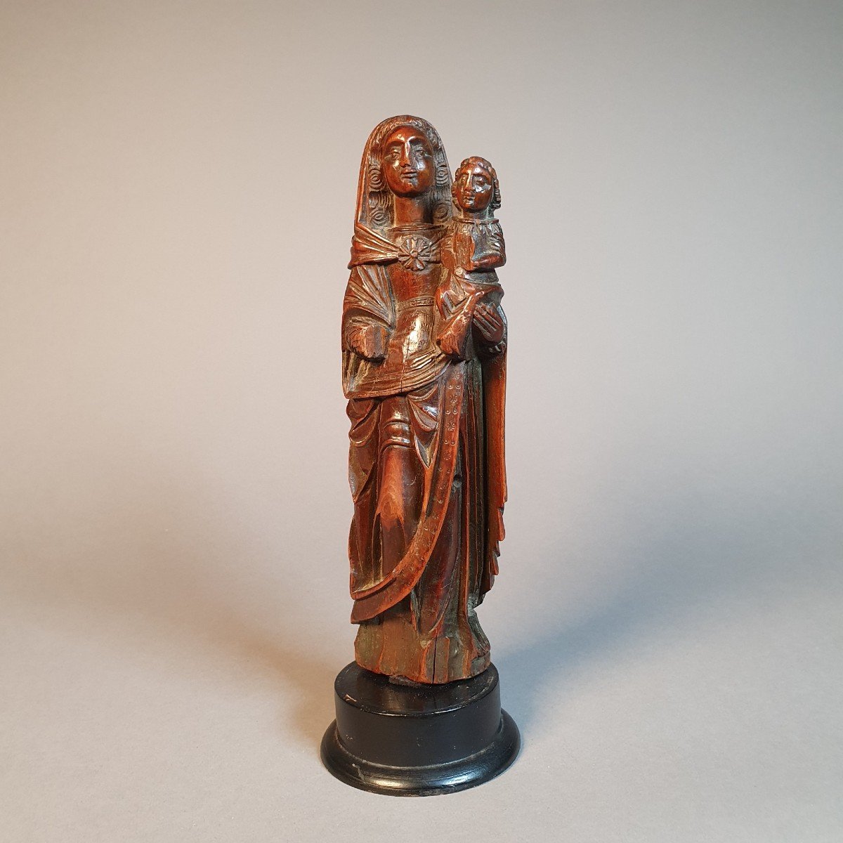 A Large Virgin And Child In Boxwood, XVIth.