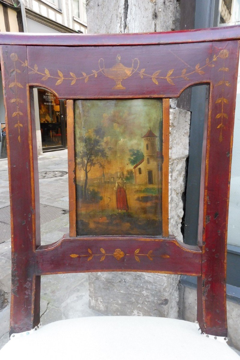 Suite  De Quatre  Chaises En Bois Laqué Rouge Et Or  , Dossiers Ornés  De Plaques En Tôle Peinte-photo-4