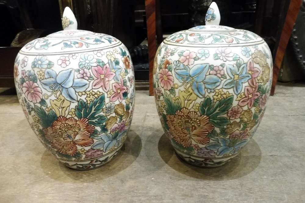Pair Of Covered Chinese Porcelain Vases, 20th Century 