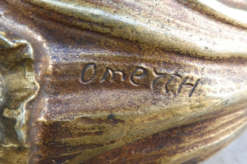 Sculpture En Bronze Doré  Chryséléphantine Signée  Omerth  -photo-3