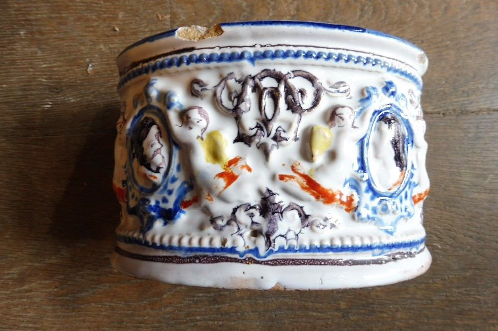Nevers Earthenware Planter With Compendiario Decor, 17th Century