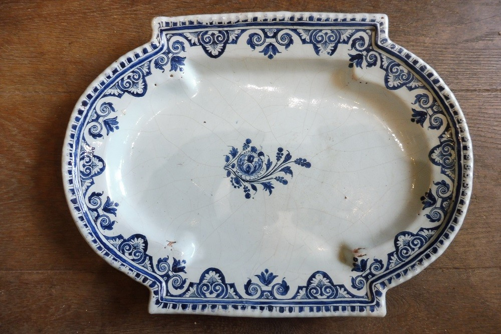 18th Century Rouen Earthenware Dish With Lambrequin Decoration 
