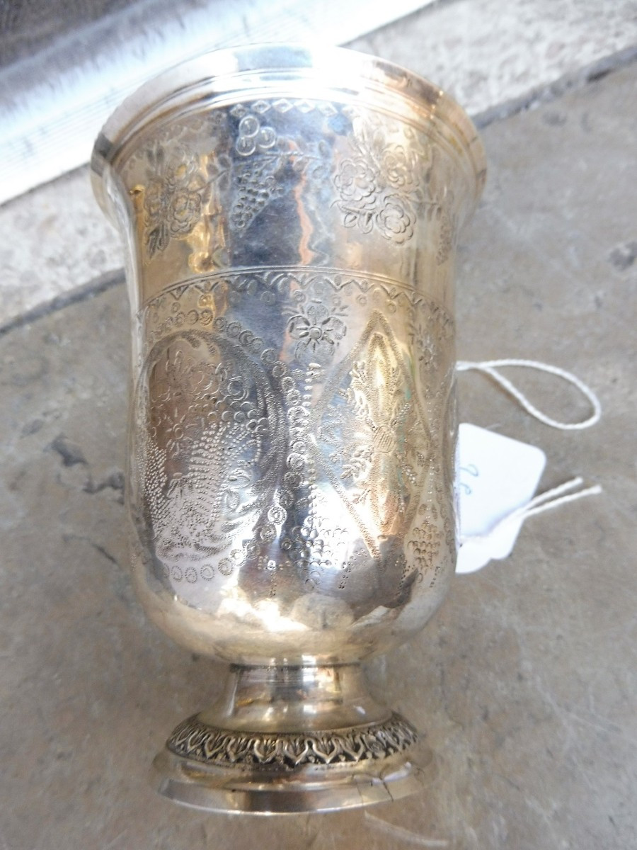 Engraved Silver Cup From The Early 19th Century  -photo-2