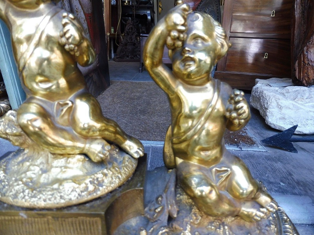 19th Century Varnished Bronze Trim With Three Cupids Decoration -photo-3