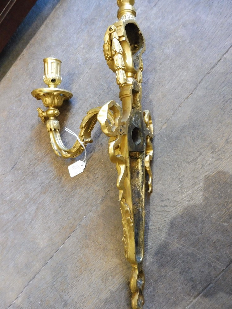 Applique en bronze doré  de style Louis XVI -photo-2