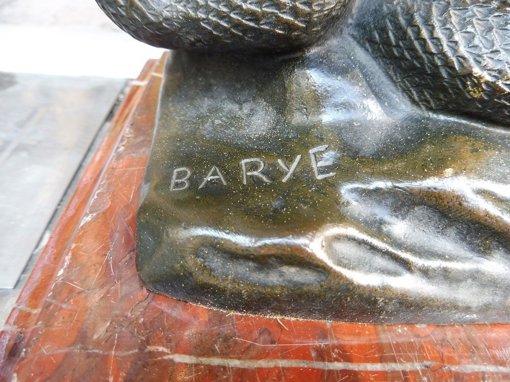 Sculpture en bronze  signée Barye  " lion au serpent 1er "   19 eme-photo-2