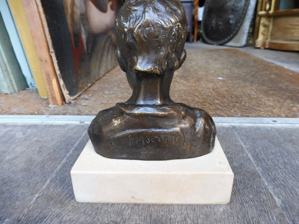 Sculpture  en bronze  signée Giovanni  de  Martino  , " buste d'enfant  " -photo-2
