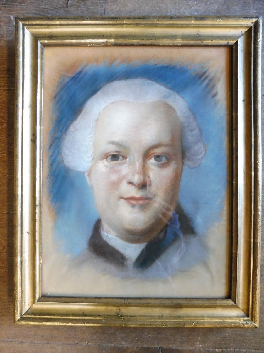 Portrait d'homme  en buste au pastel  d'après  Quentin la Tour  , 19 eme  