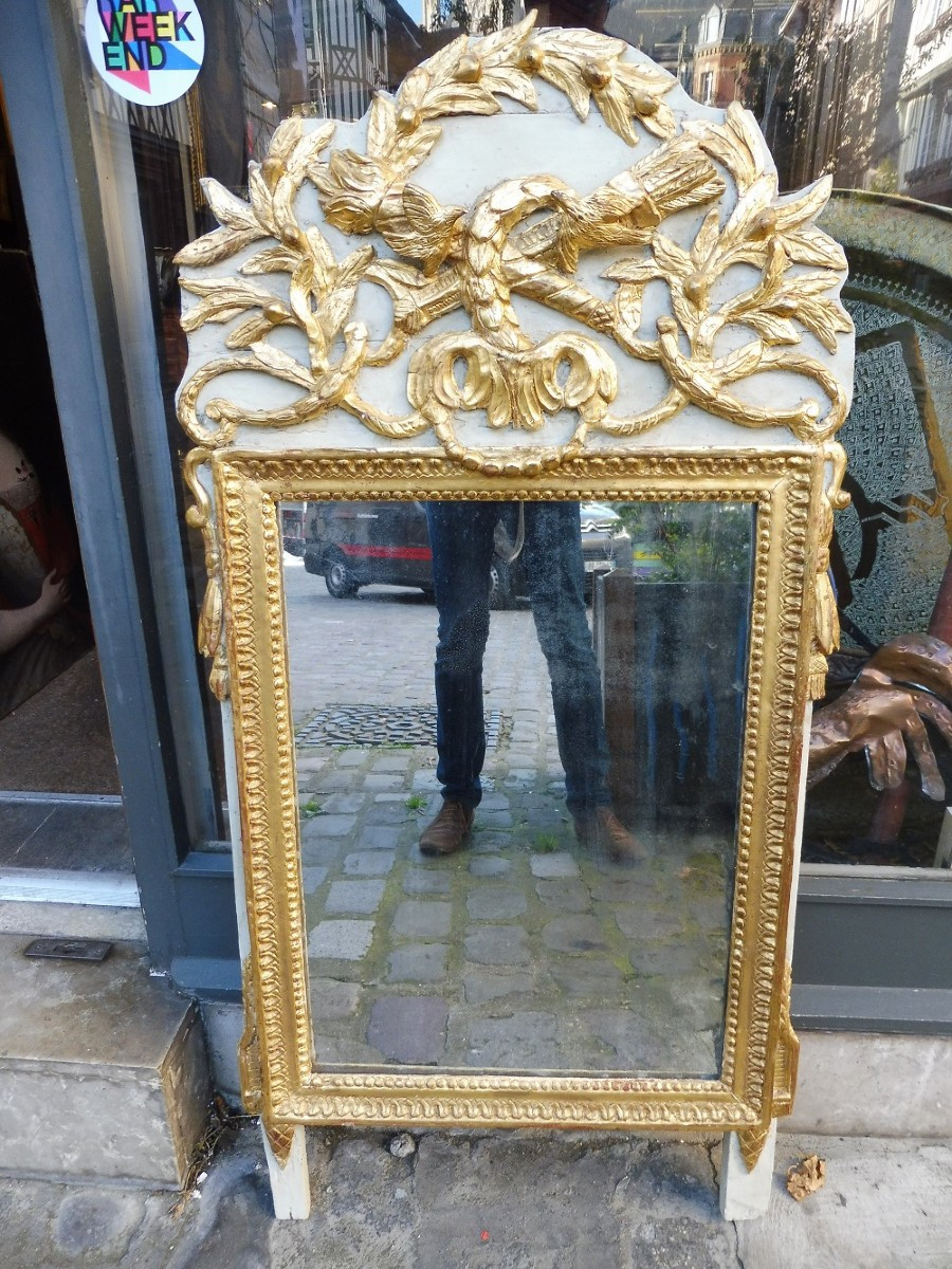 Louis XVI Giltwood Mirror With Carved Pediment  