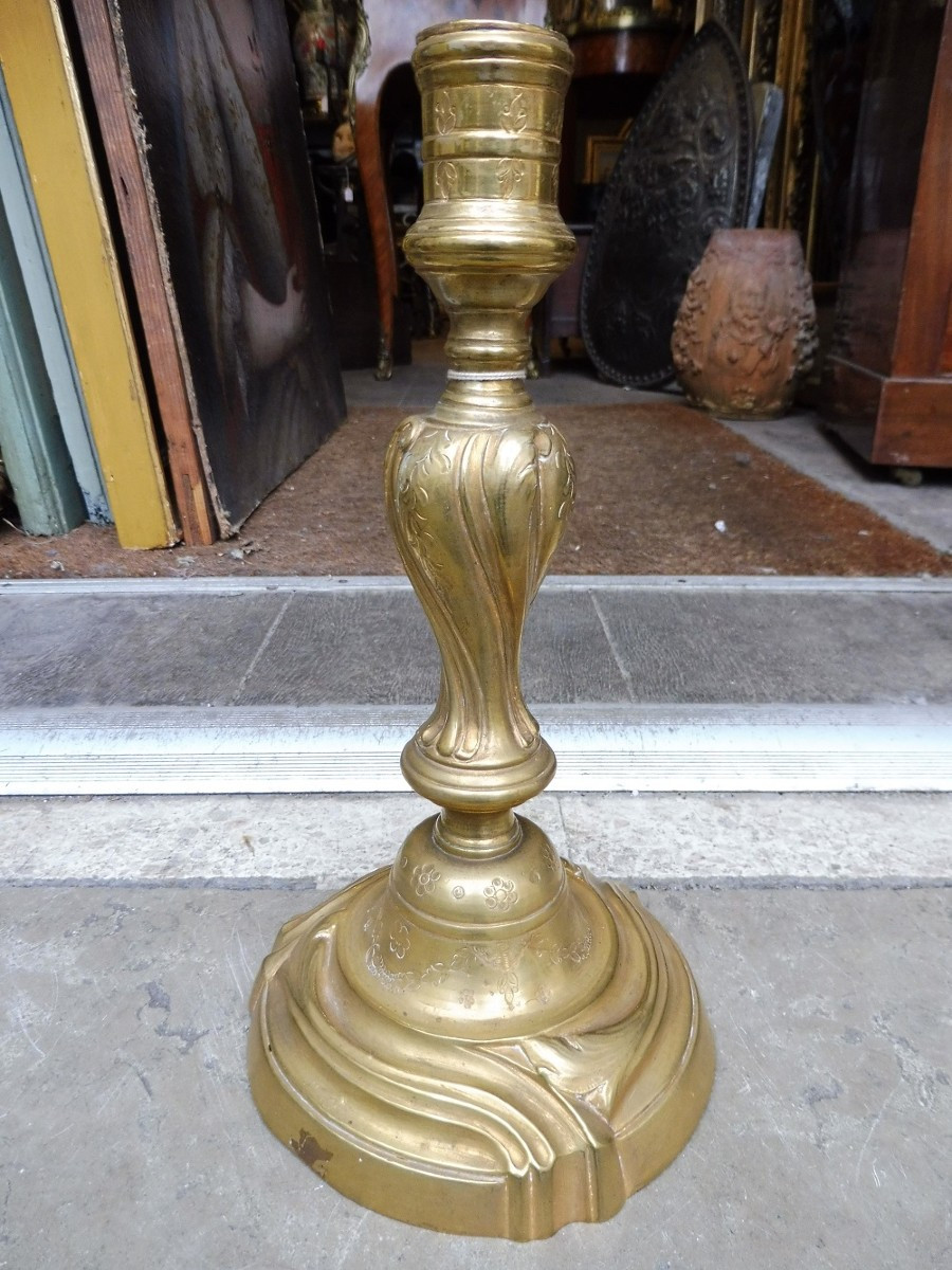 Flambeau en bronze    ciselé et  doré , Louis XV 