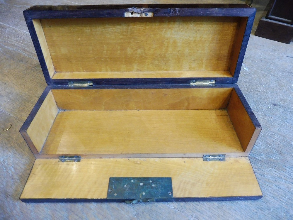 Boîte à gants  Charles X   en placage de palissandre  et  bois clair -photo-2