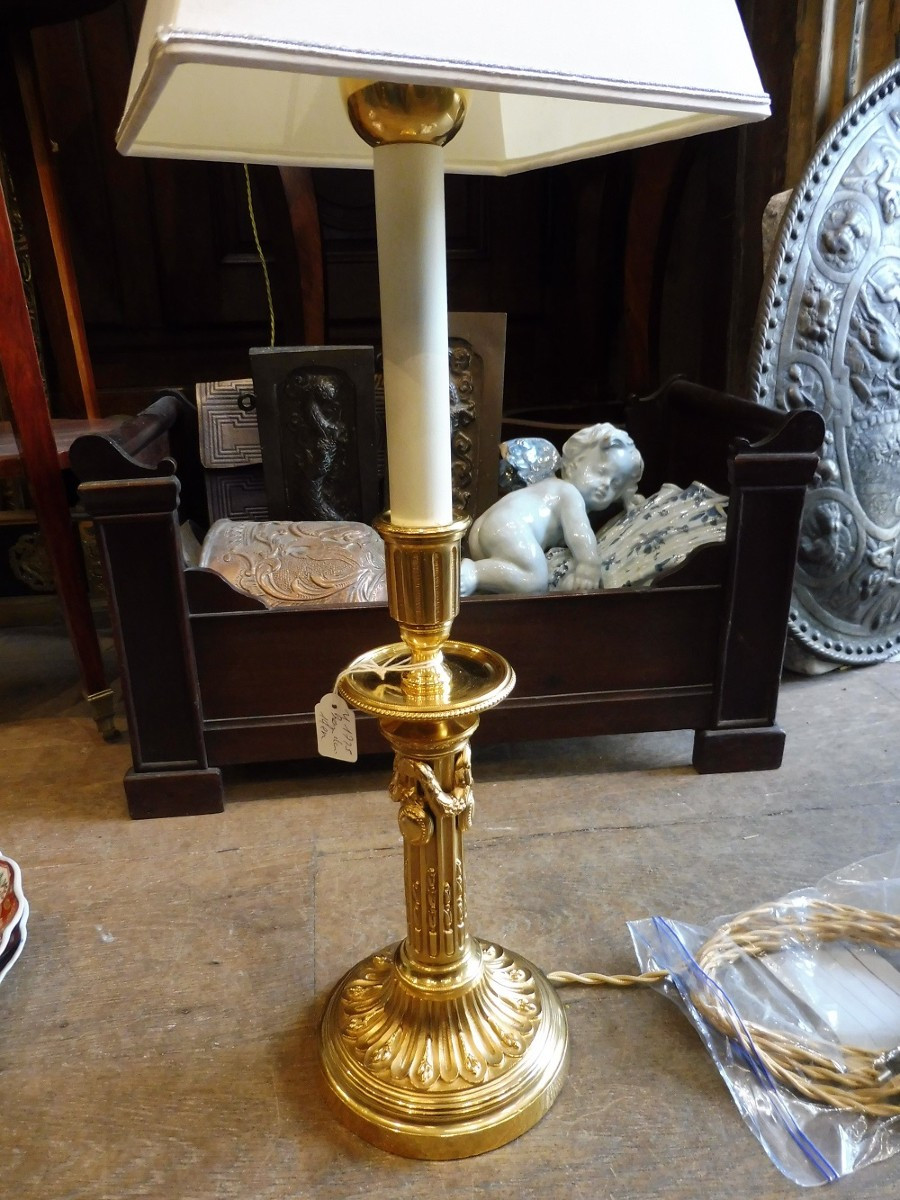 Pied  de lampe  en bronze doré  Louis XVI