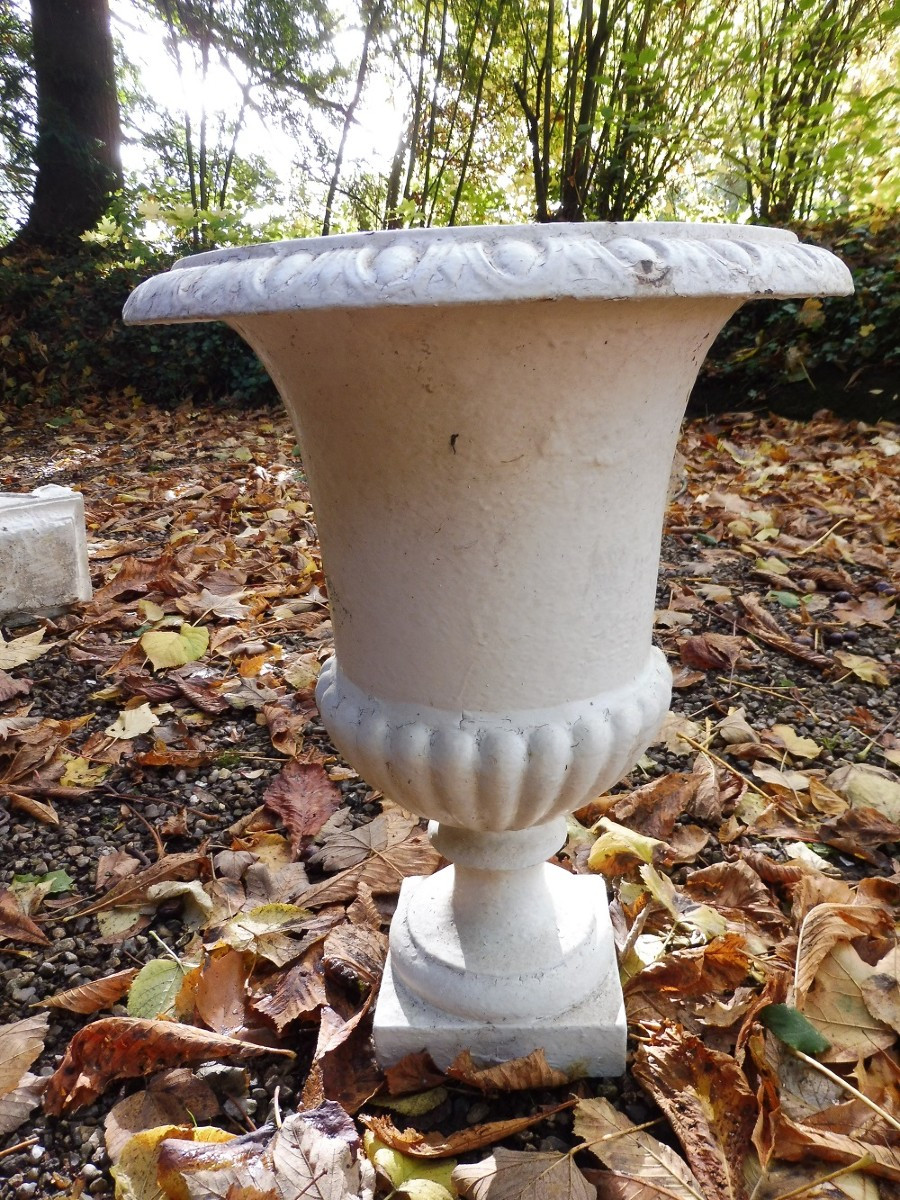 Set Of Six 19th Century Cast Iron Garden Vases  -photo-2