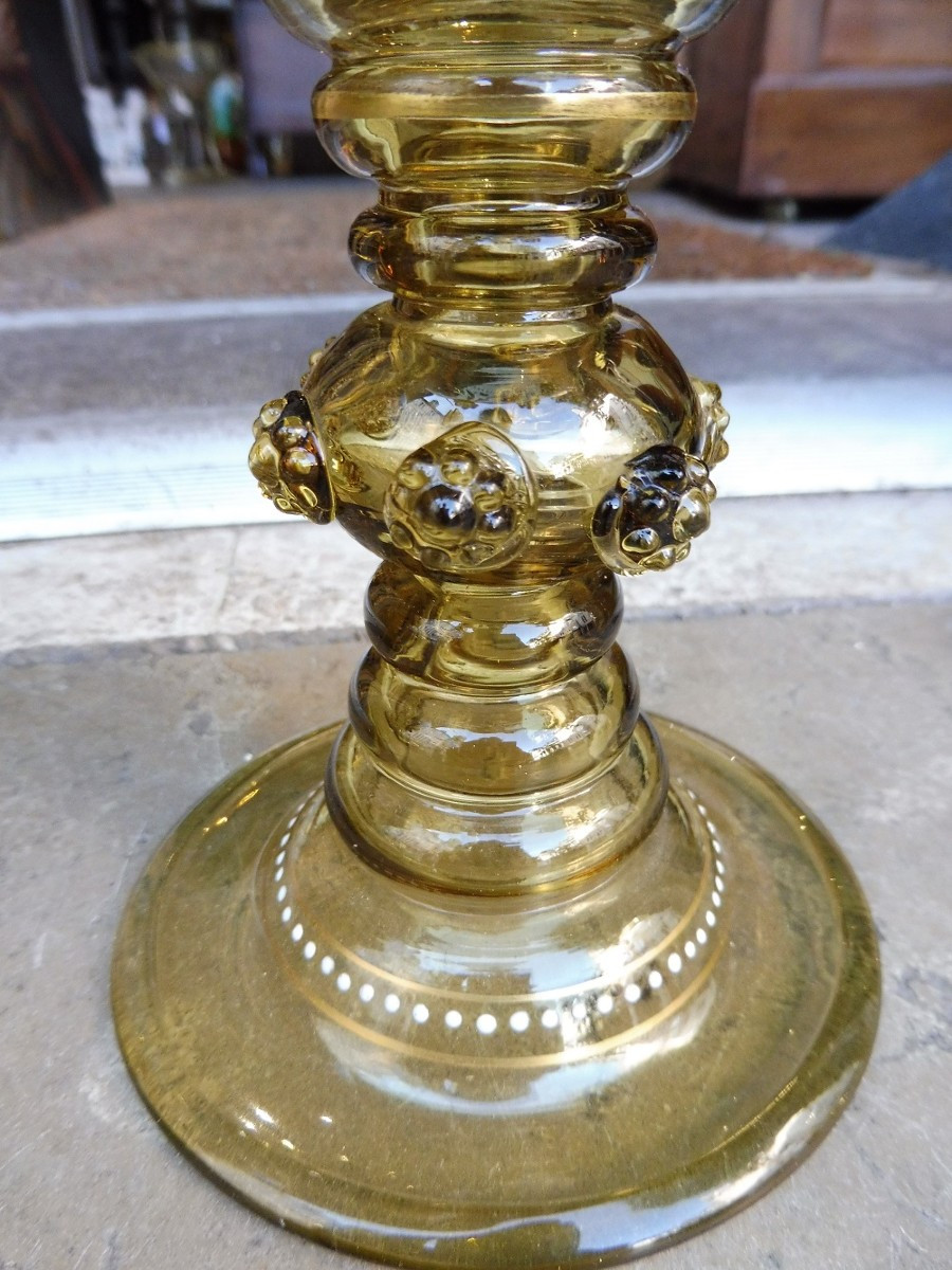 paire  de  coupes  sur pied  en verre  vert émaillé style  néogothique  19 eme-photo-3