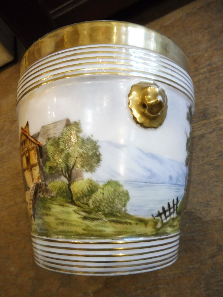 Pot en porcelaine  de  Paris  à décor  polychrome et or  19  eme-photo-2