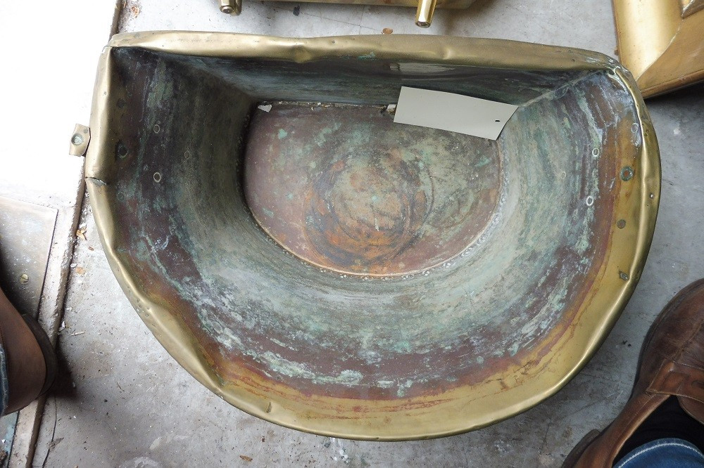 Fontaine murale en cuivre jaune  18 eme  -photo-4